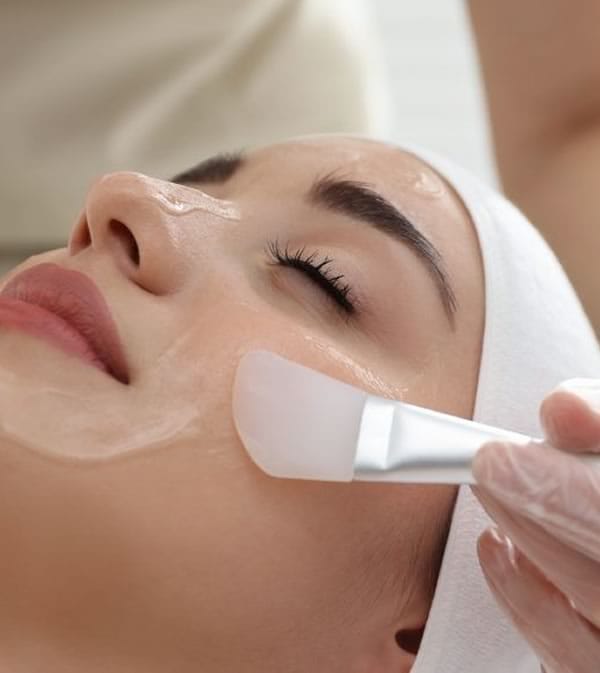 Centro Medicina Estética Salud -Sant Feliu de Guíxols - Inicio - Tratamientos - Peeling Centro Medicina Estética Salud -Sant Feliu de Guíxols - Inicio - Tratamientos - Peeling